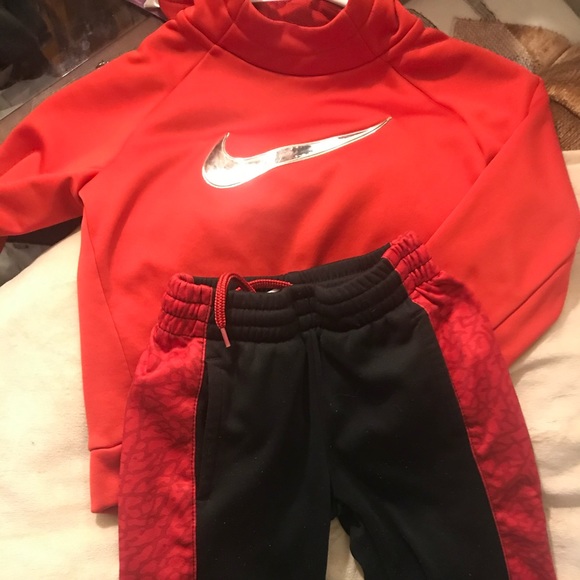 black nike jogger set